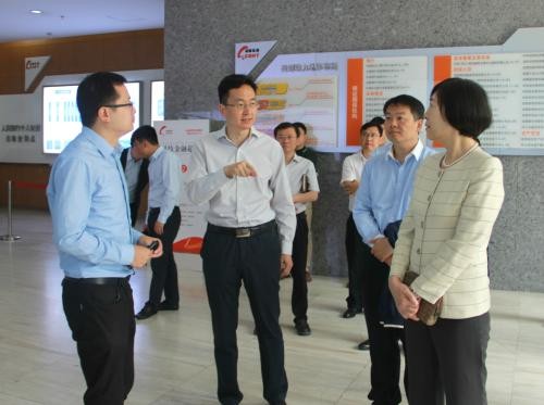 中国进出口银行总行党委书记、董事长胡晓炼一行调研盈创动力